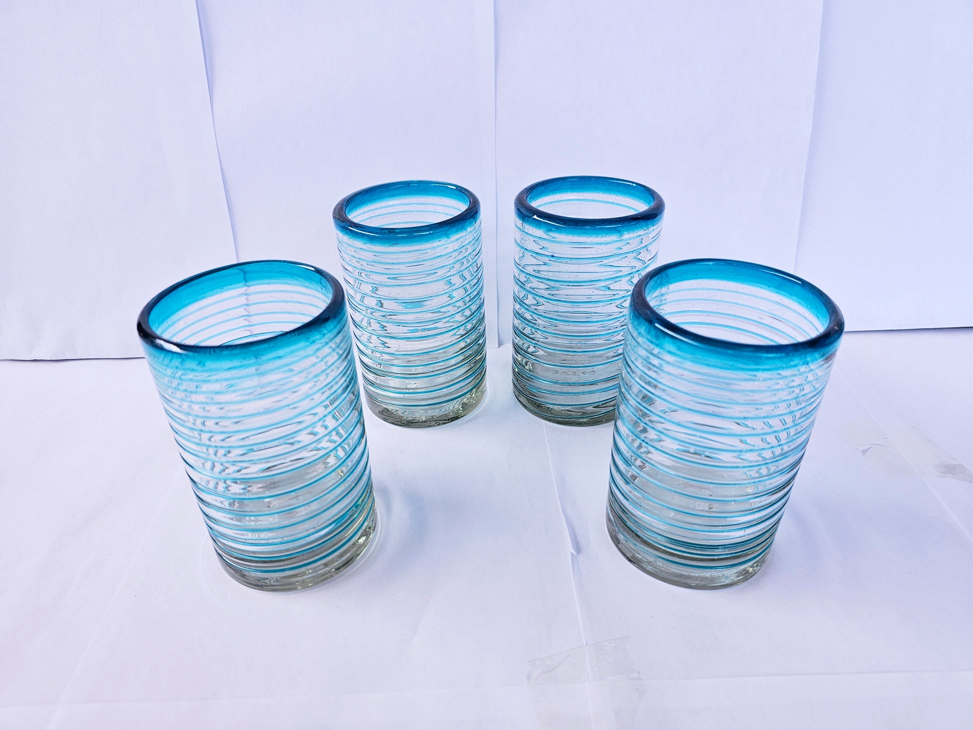 Set de 6 Vasos de Vidrio Soplado Espiral Aquamarina – 14 oz + Regalo Incluido