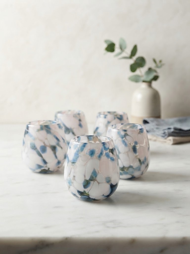 6 VASOS DE VIDRIO(MOD. PINTAS AZULES CON ROSA BEBE FORMA BOLA)