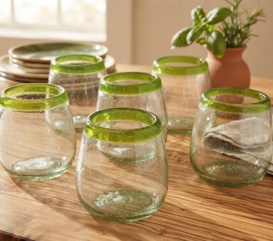 6 PIEZAS DE VASOS DE VIDRIO (MOD. POSTA VERDE LIMA FORMA BOLA)