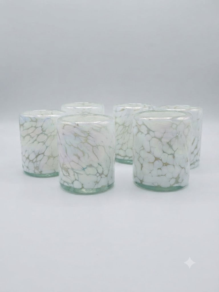 Vaso Rocca Pintas Blancas – Vidrio Soplado Artesanal (set de 6 piezas, incluye regalo con tu compra)