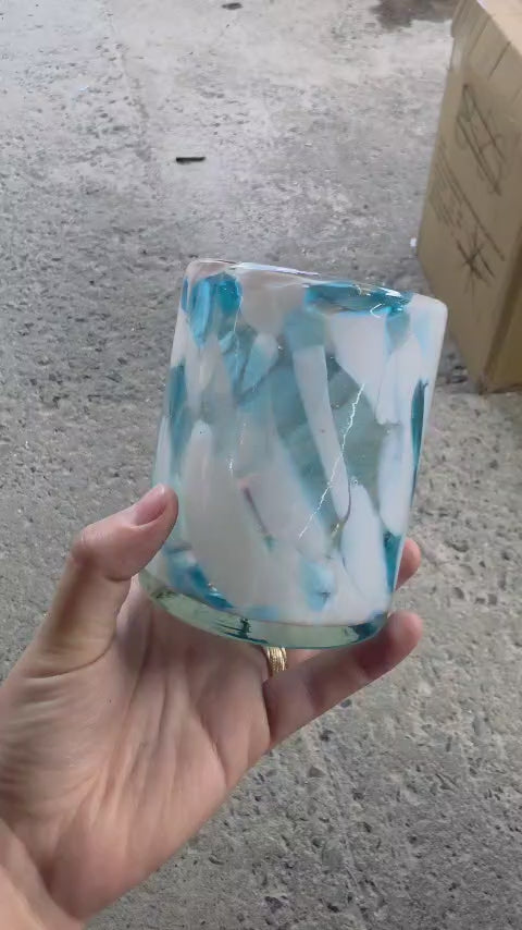 6 PZ VASOS DE VIDRIO 8X10CM (MOD. PINTAS ROSAS CON AZUL Y BLANCO)